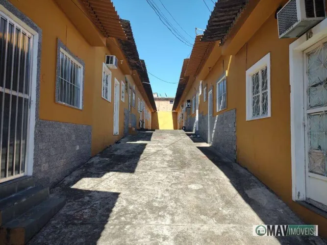 Kitnet com 1 dormitório para alugar, 26 m² por R$ 500,00/mês - Praça Seca - Rio de Janeiro