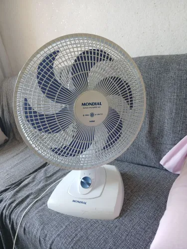 Ventilador USADO grande 70 reais. Retirar no Antares. 
