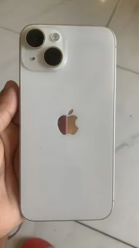 Vendo telefone iPhone 14 branco.