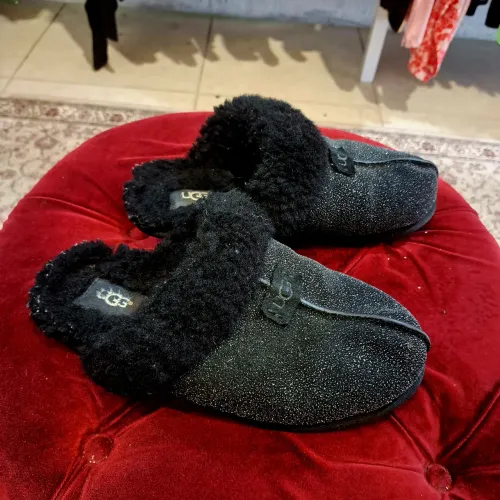 Sapato UGG Scuffette II Serein Black Shimmer Suede Slipper - Tam 37
