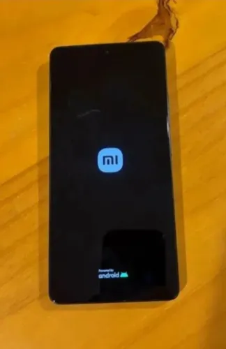 Redmi note 13 256 GB, novo acompanha somente o carregador