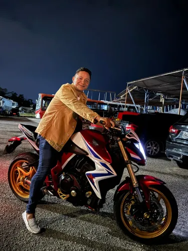 Moto muito nova 