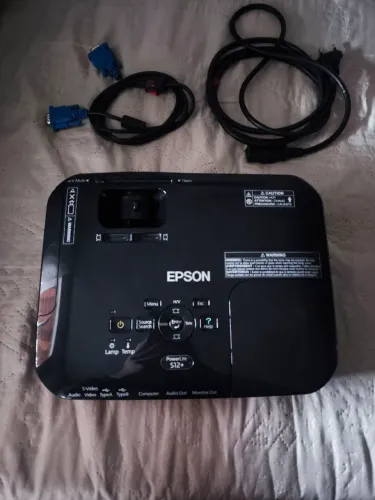 Projetor Epson s12+, comprando leva mais um projetor de brinde e uma mi box