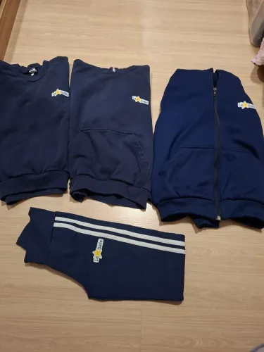 Uniforme La Salle tamanho 10 anos