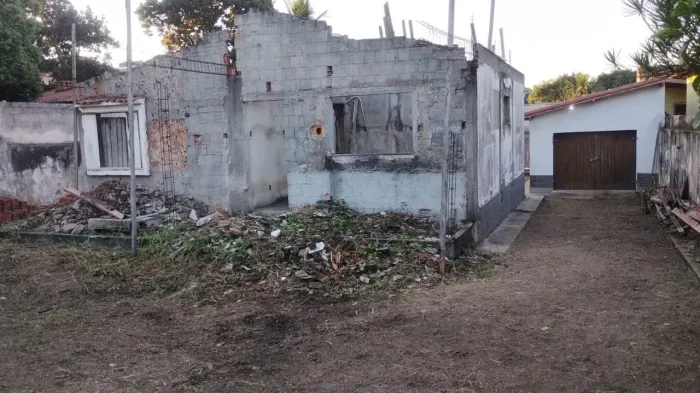Vendo ou troco terreno em Araruama