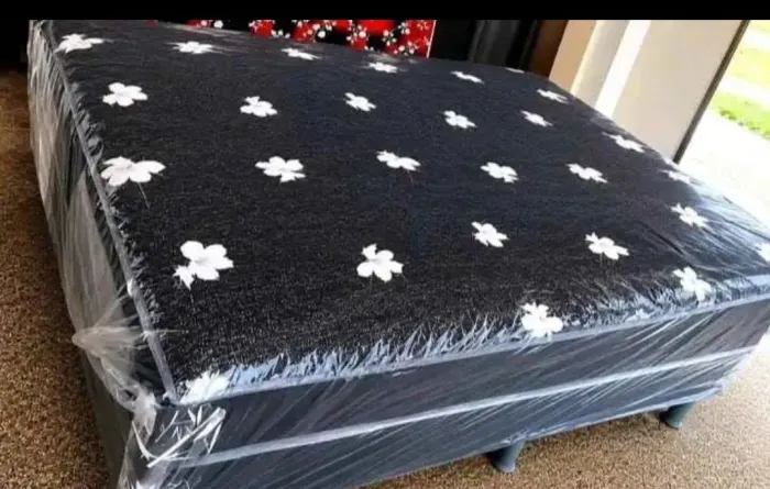 CAMA CASAL BOX CONJUGADA 20CM COM MOLAS ENSACADAS OU SEM 690,00