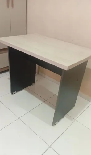 Mesa de escritório