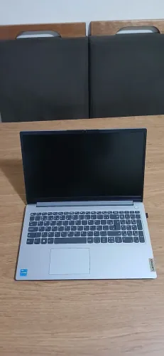 Notebook Lenovo Ideapad 1i Core i3-1315U 8GB 256GB SSD Windows 11