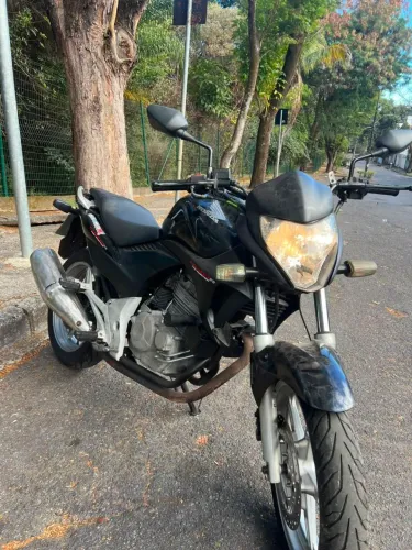 CB 300