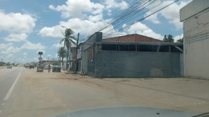 Alugo galpão