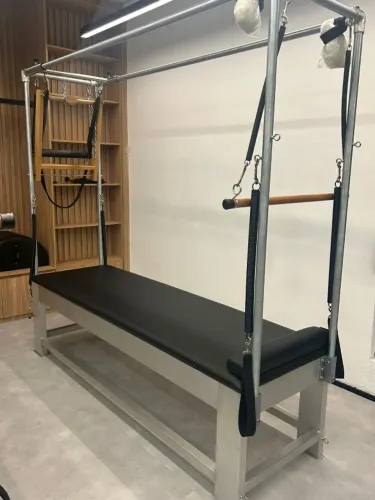Kit Pilates Nanô - Reformer, Cadillac e mais | Seminovo sem uso