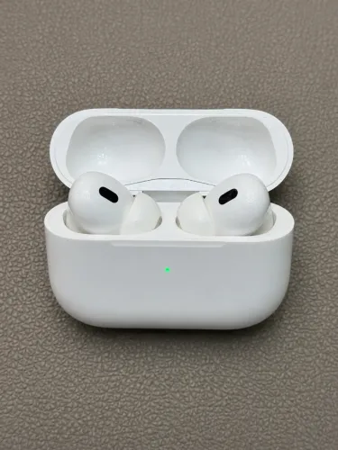 AirPods Pro 2 USB-C Original Apple - Menos de 1 Ano de Uso