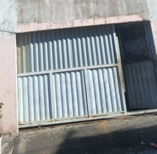 Portão grande 2 em 1 para garragem esse valor pra vender logo