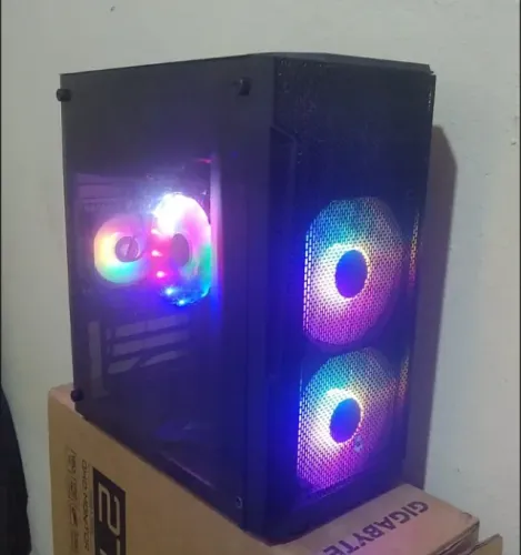 PC GAMER i7-4790 + 16GB RAM + SSD 500GB + RGB