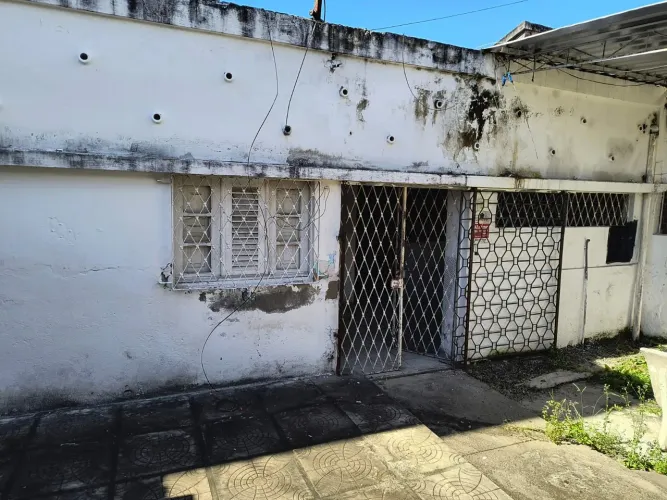 Casa térrea 3 quartos - Ipsep