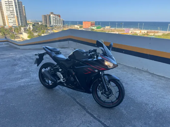 Yamaha YZF 2018 R-3 321