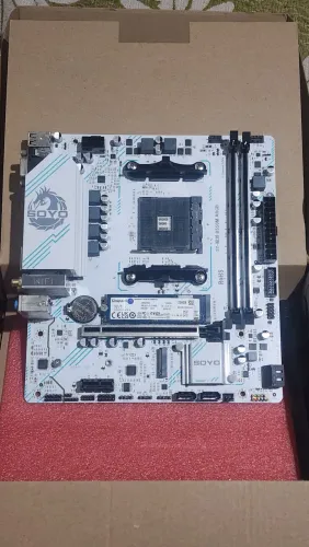 Kit PC SOYO B550M AM4 + NVMe Kingston 250GB + Wi-Fi 6E AX210