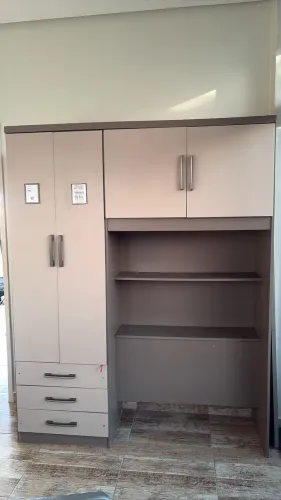 Vende-se guarda roupa 