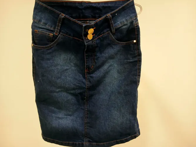 Saia jeans azul tamanho 40