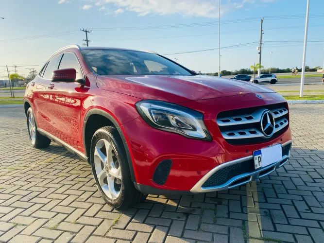 Mercedes-Benz GLA 200 Adv. 1.6/1.6 TB 16V Flex Aut. 2018