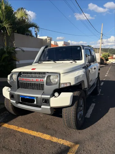 Troller T-4 4X4 3.2 20V TDI Cap. Rígida Diesel 2016