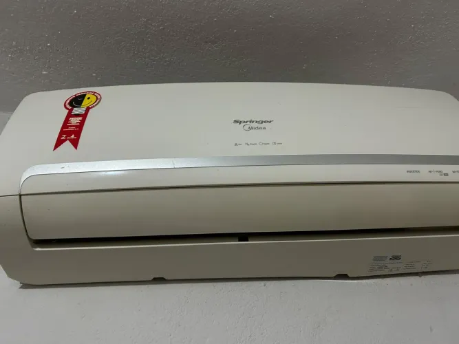 Ar condicionado 12 000 btu 220 V