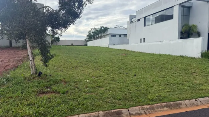 Terreno de 422 m² no Condomínio Cyrela Buritis