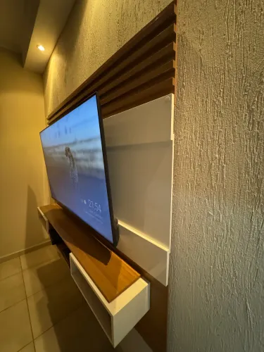 PAINEL DE TV