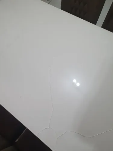 Tampo de Mesa com Vidro (rachado)