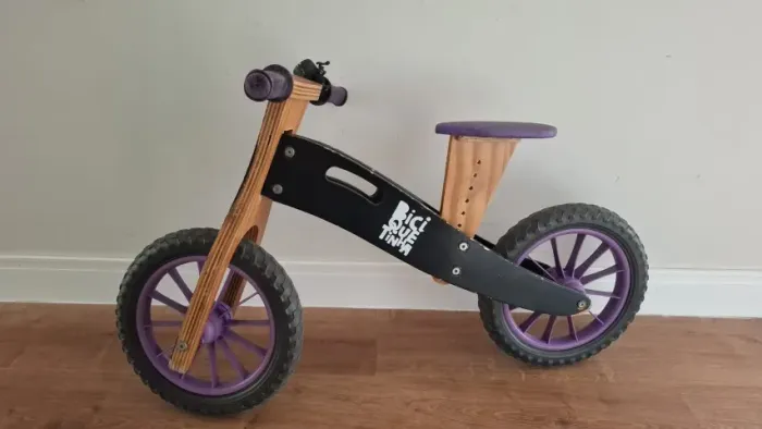 Bicicleta de equilibrio - BICIQUETINHA