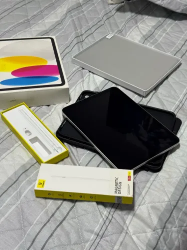 iPad 10th 64 gb 
