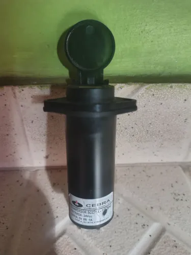 Carregador USB para carro bivolt 12v e 24v