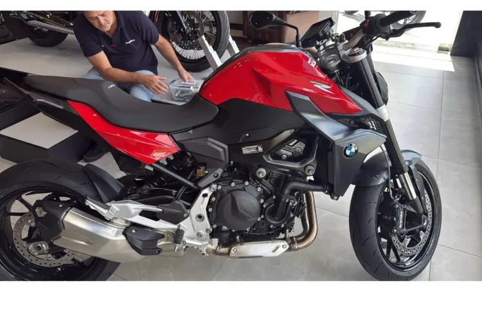 BMW F900 R SPORT PLUS