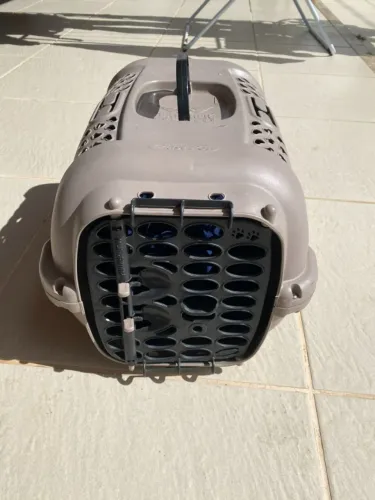 Caixa gato rígida