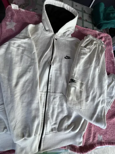 Conjunto de frio Nike