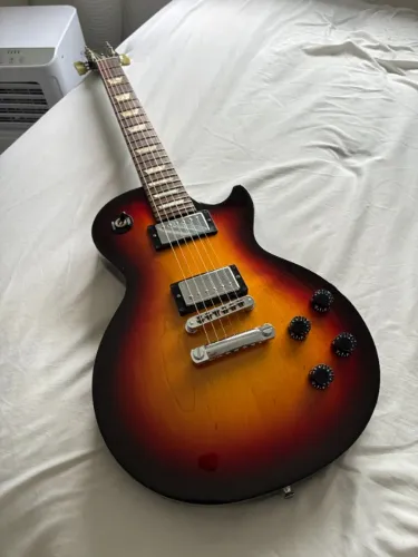 Gibson Studio Fireburst, estado de nova, toda original, com tags