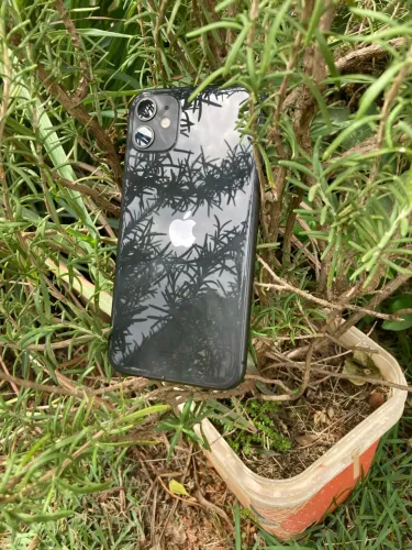 iPhone 11 128Gb Preto