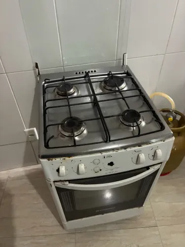 Fogão 4 bocas funcionando normalmente apenas defeito no forno 