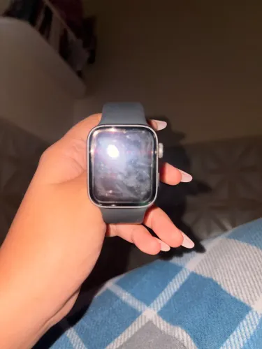 Apple Watch Series 4 (Acompanha 2 pulseiras, Caixa original e carregador)
