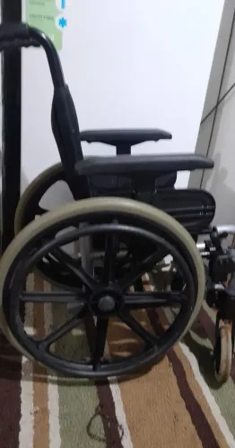 Cadeira de rodas ou troca maior