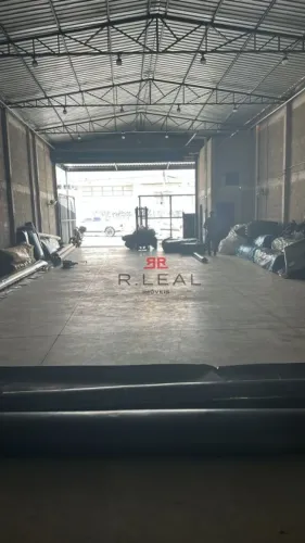 Barracão para venda com 300 m² em Vila Flores, Bauru - SP