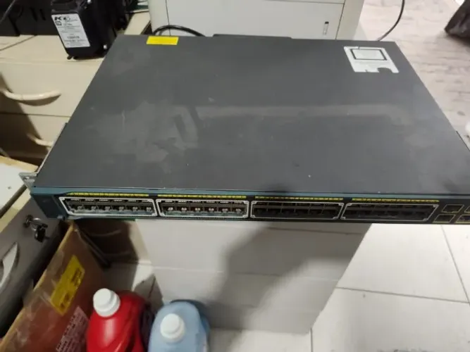 Switch Cisco Fast Poe 2960 48 Portas Ws-c2960 - 48pts