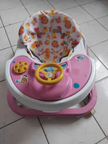 Vendo um andador , por 100,00 reais
