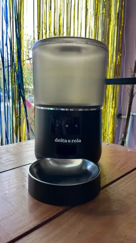 Comedouro inteligente Wi-Fi