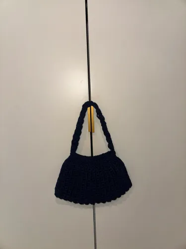 Bolsa feita a mão , crochê