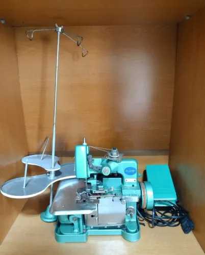 Máquina Overlock Tander Revisada e Lubrificada - Pronta para Uso