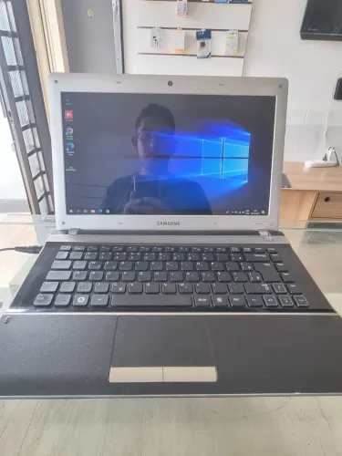 Notebook Samsung i3 4gb 160 HD- ate 12x no cartao