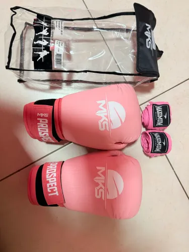 Material de muay Thai, luvas mais bandagem