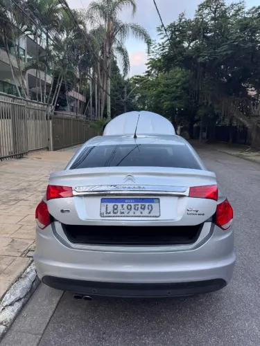 Alugo carro para motorista de aplicativo Uber black confort 99 Plus 