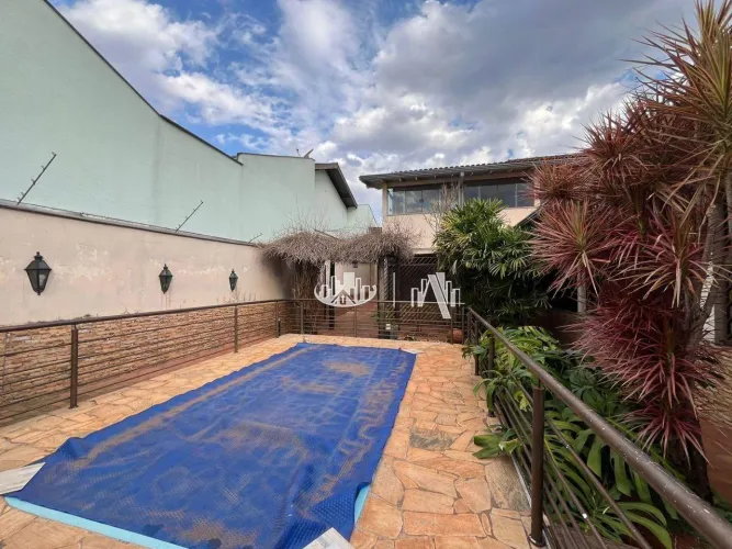Casa com 3 quartos à venda, 220 m² por R$ 790.000 - Jardim Esperança - Londrina/PR